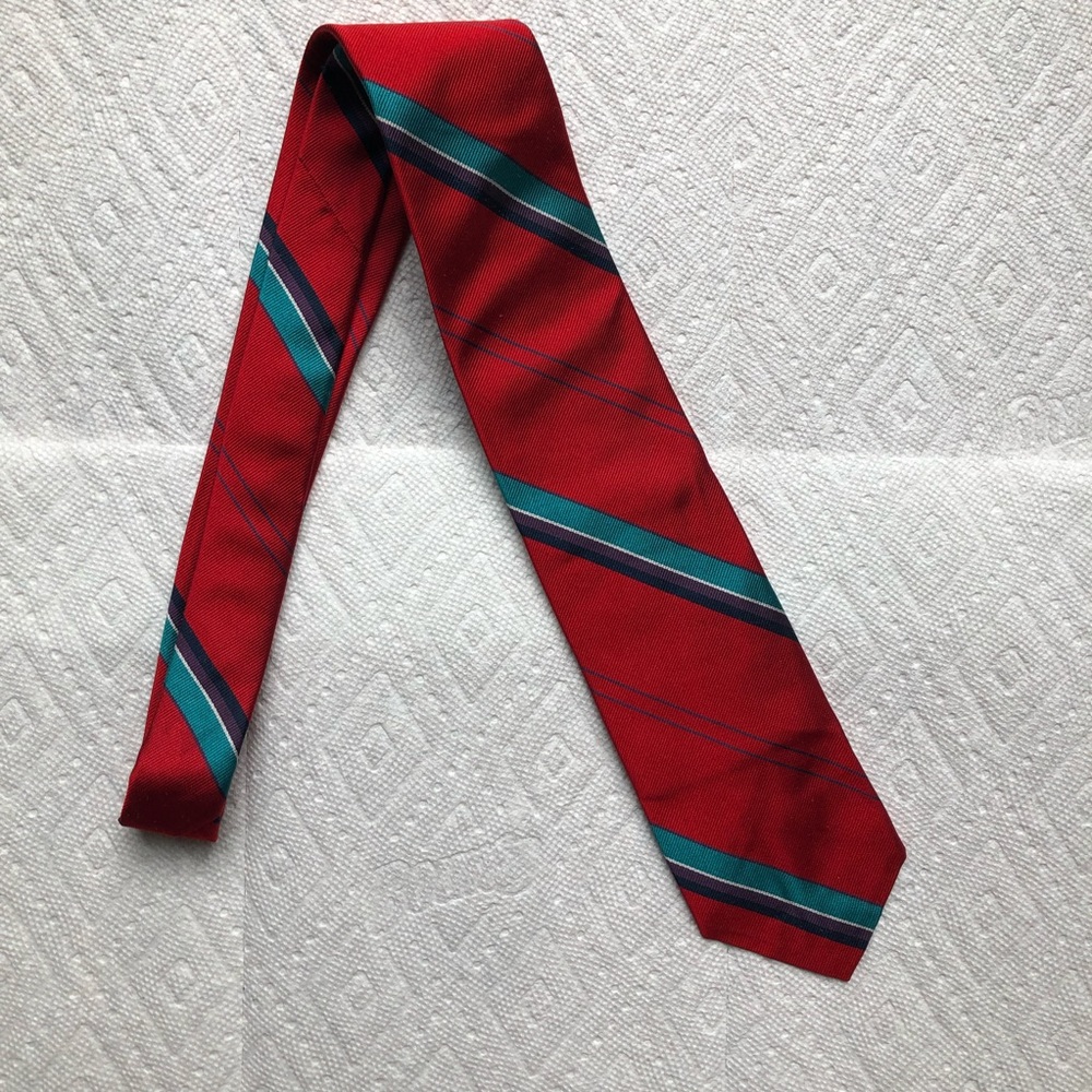 Red silk Wright & Co tie. Holiday special!